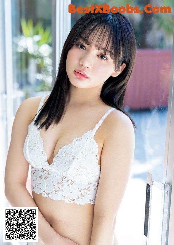 View - Himeka Yamamoto 山本姫香, Young Magazine 2022 No.19 (ヤングマガジン 2022年19号) - ArtXGirl.com